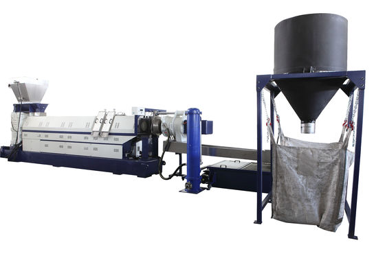 Macchine per spremere pellicole di plastica in PP PE a vite singole, estrusore di plastica 500 kg/ora
