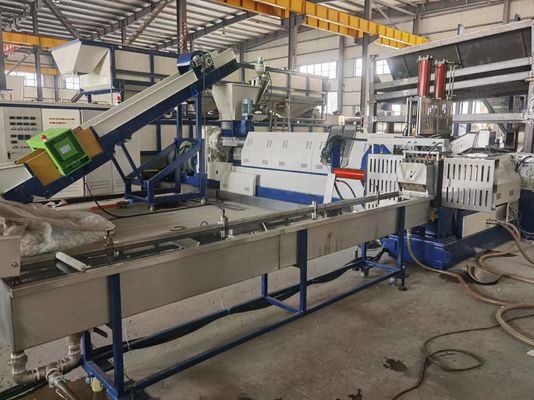 Macchina di estrusione a vite singola a due fasi per pelletizzazione di pellicole di plastica LDPE 500-1200 kg/h